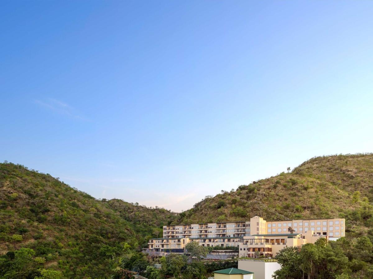 Radisson Blu Resort 贡珀尔格尔 外观 照片