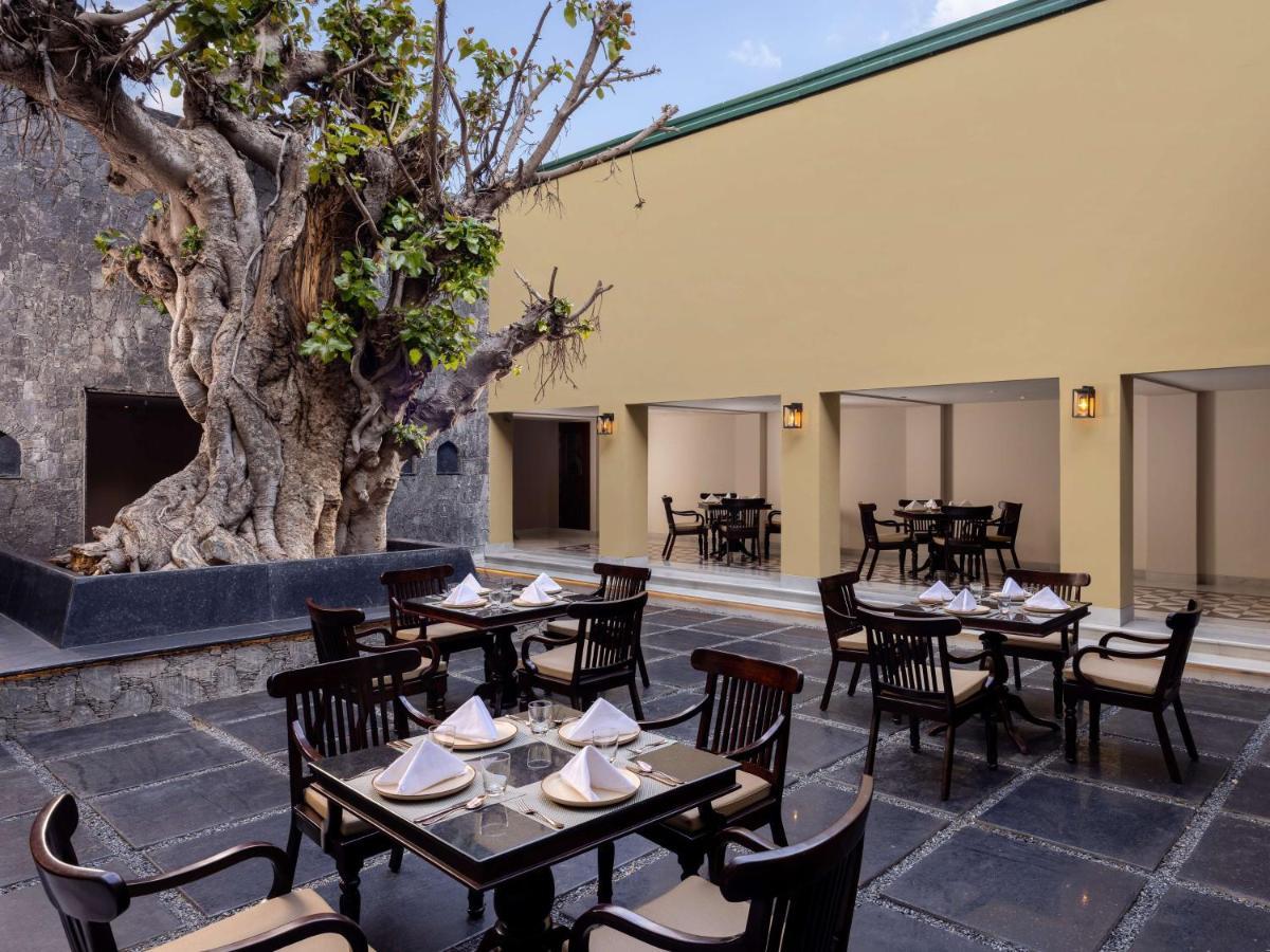 Radisson Blu Resort 贡珀尔格尔 外观 照片