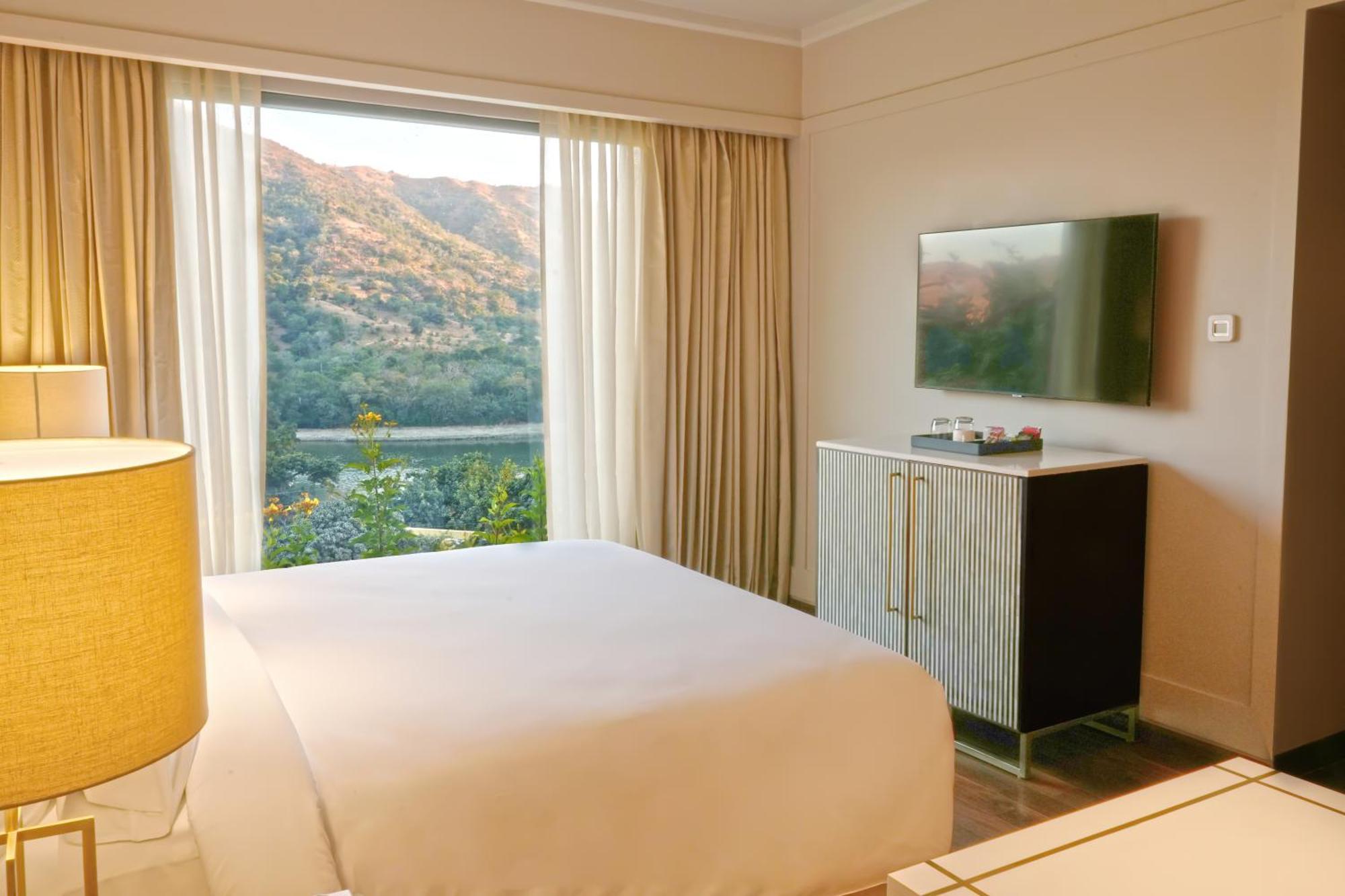 Radisson Blu Resort 贡珀尔格尔 外观 照片